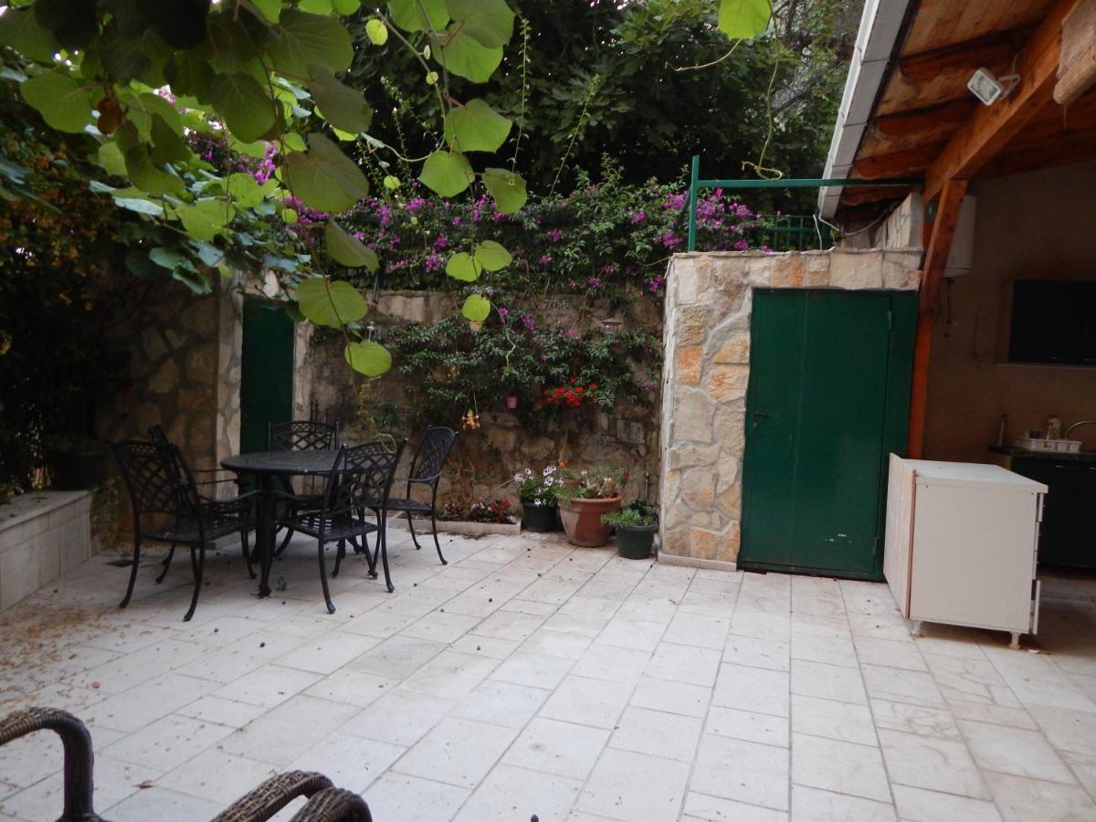 Sveti Stefan- Apartment Dora מראה חיצוני תמונה