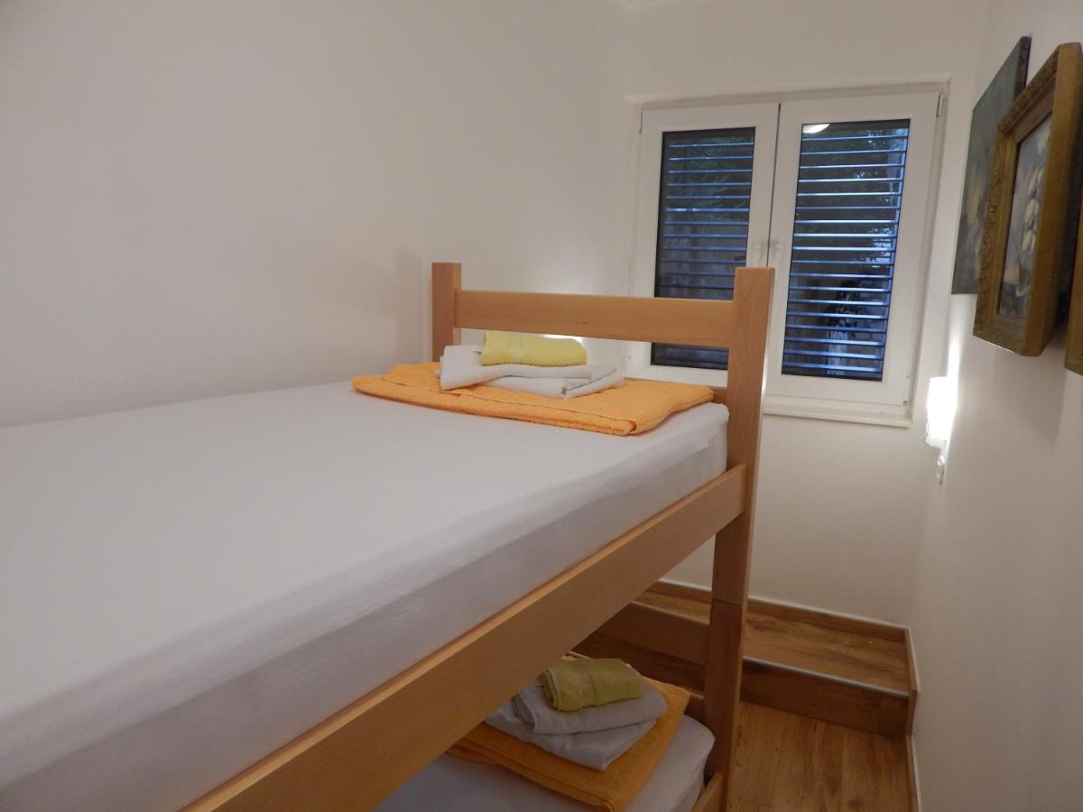 Sveti Stefan- Apartment Dora מראה חיצוני תמונה