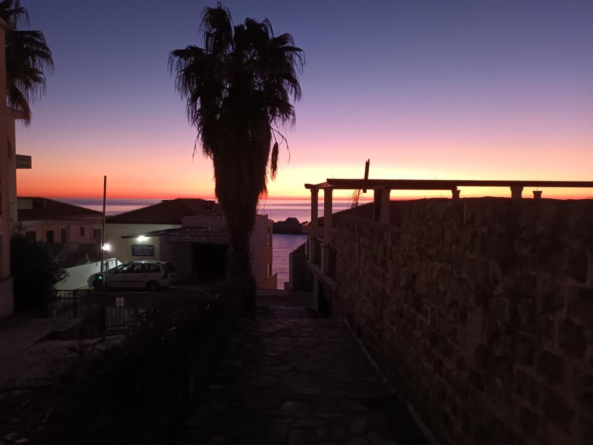 Sveti Stefan- Apartment Dora מראה חיצוני תמונה
