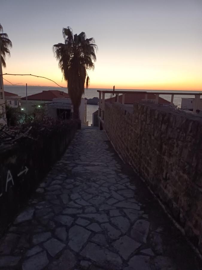 Sveti Stefan- Apartment Dora מראה חיצוני תמונה