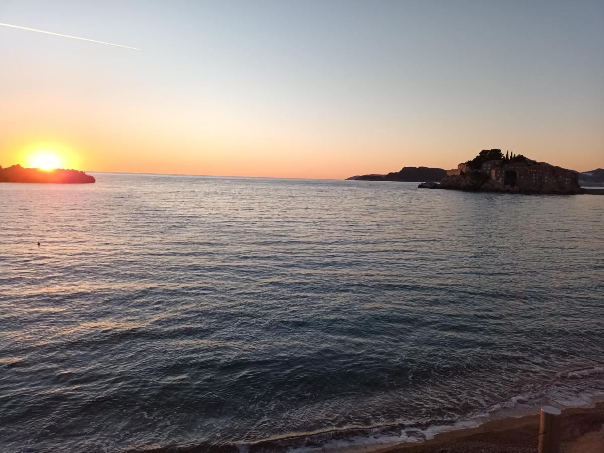 Sveti Stefan- Apartment Dora מראה חיצוני תמונה